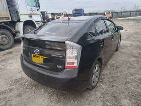 Toyota Prius 1.8 НА ЧАСТИ , снимка 5