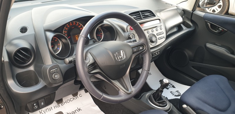 Honda Jazz 1.2 i-vtec FACE LIFT ОТЛИЧНА, снимка 10 - Автомобили и джипове - 44371475