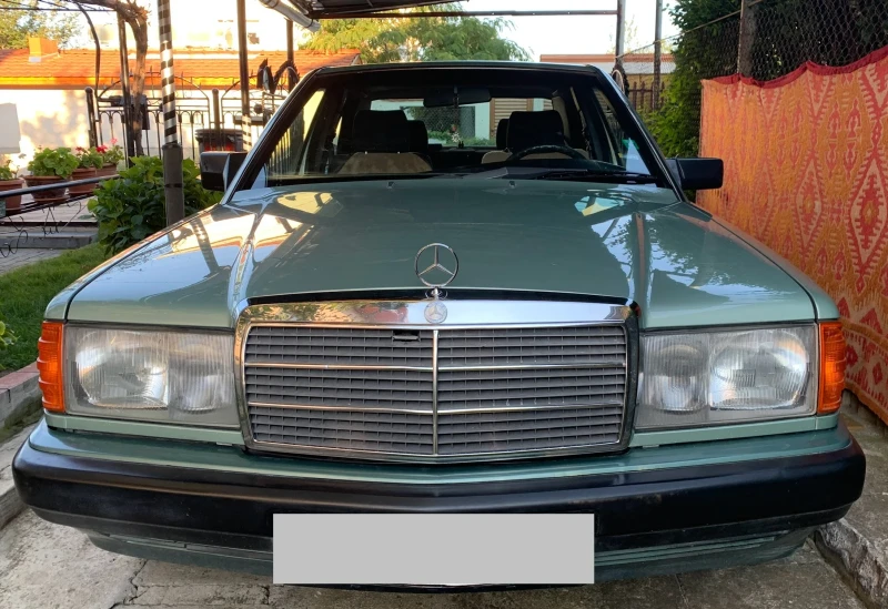 Mercedes-Benz 190 E 2.0, снимка 1 - Автомобили и джипове - 47636533