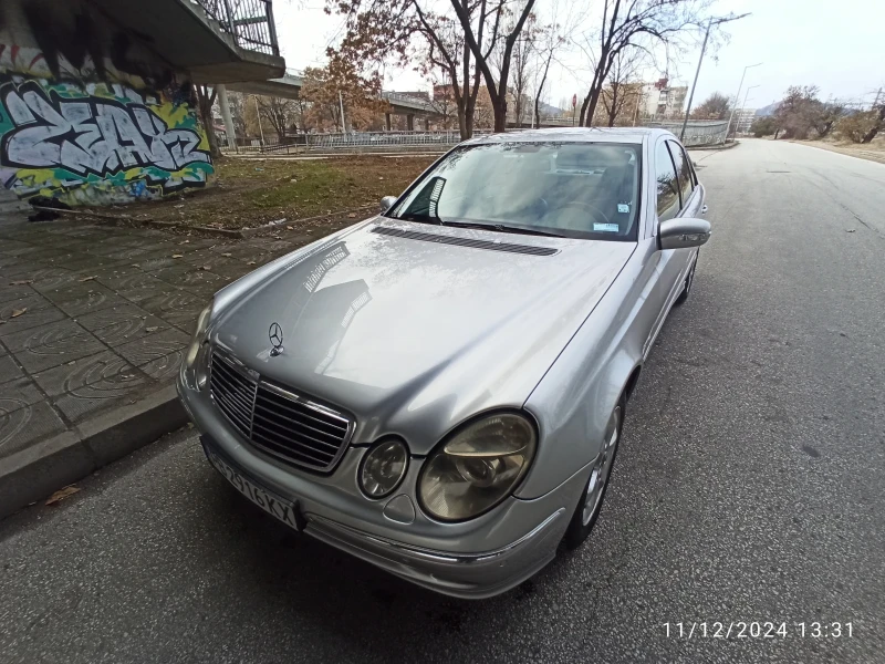 Mercedes-Benz E 270 E270, снимка 11 - Автомобили и джипове - 48311183