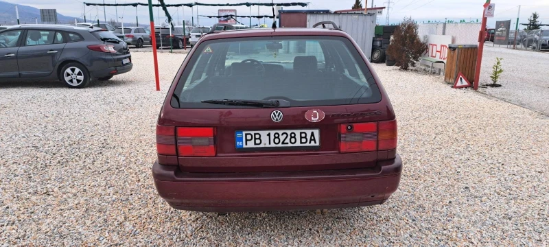 VW Passat 1.8 м.и 90кс газ , снимка 8 - Автомобили и джипове - 48472515