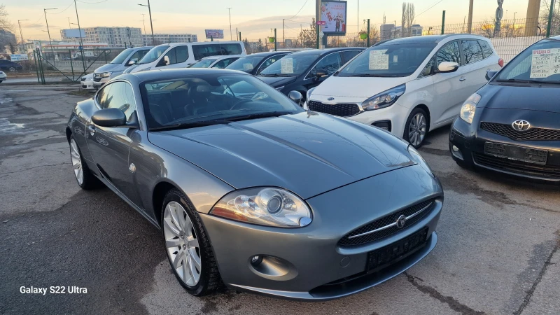 Jaguar Xkr 4.2i V8 Coupe keyless Нави подгрев, снимка 1 - Автомобили и джипове - 48595479