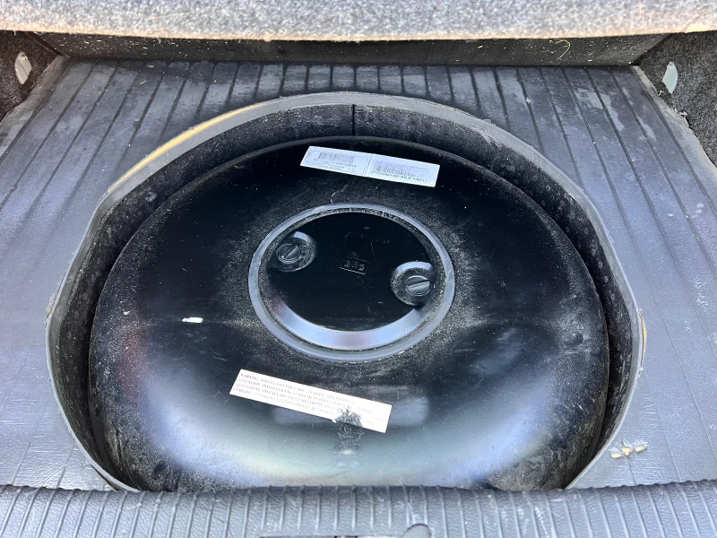 VW Golf 1.6 газ, снимка 8 - Автомобили и джипове - 51162535