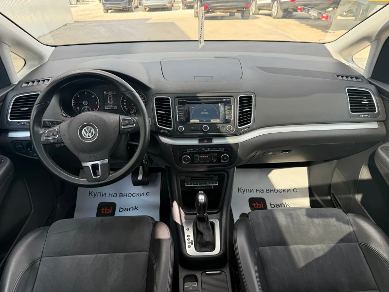 VW Sharan 2.0tdi 140k.c* DSG* Panorama* Highline* Navi* UNIK, снимка 9 - Автомобили и джипове - 51694577