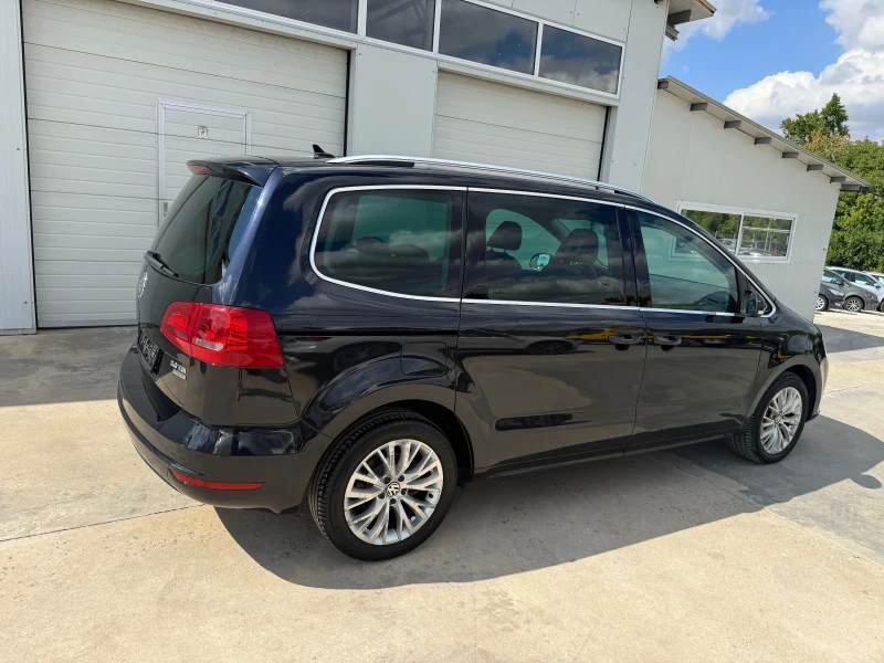 VW Sharan 2.0tdi 140k.c* DSG* Panorama* Highline* Navi* UNIK, снимка 14 - Автомобили и джипове - 51694577