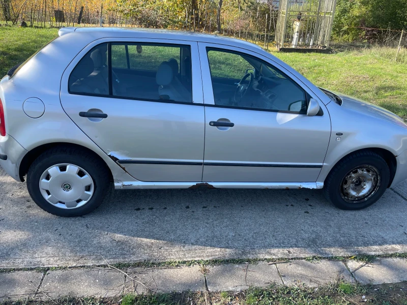Skoda Fabia, снимка 5 - Автомобили и джипове - 52314665