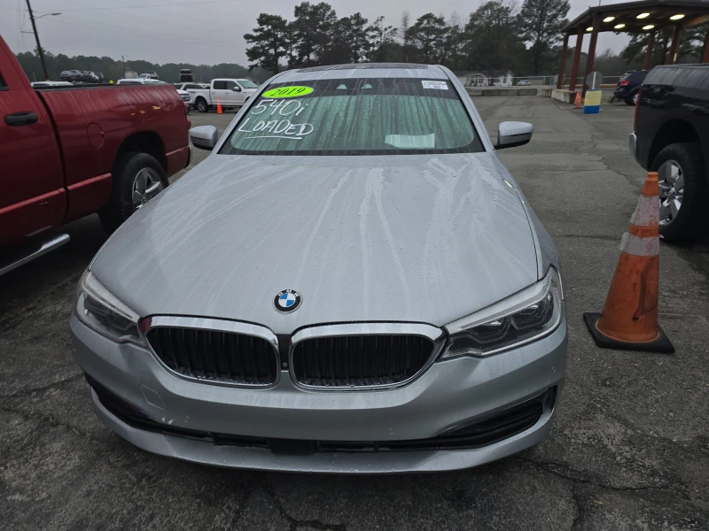 BMW 540 * HARMAN* 360* HeadUP* DIS* Soft-Close* ЛИЗИНГ* , снимка 2 - Автомобили и джипове - 52827064