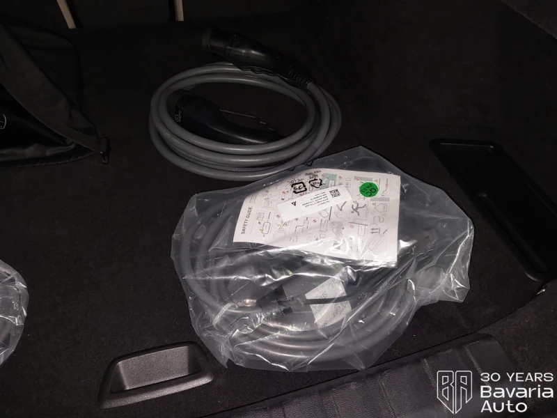 BMW i4 40 eDrive M Sport Paket, снимка 13 - Автомобили и джипове - 52834209