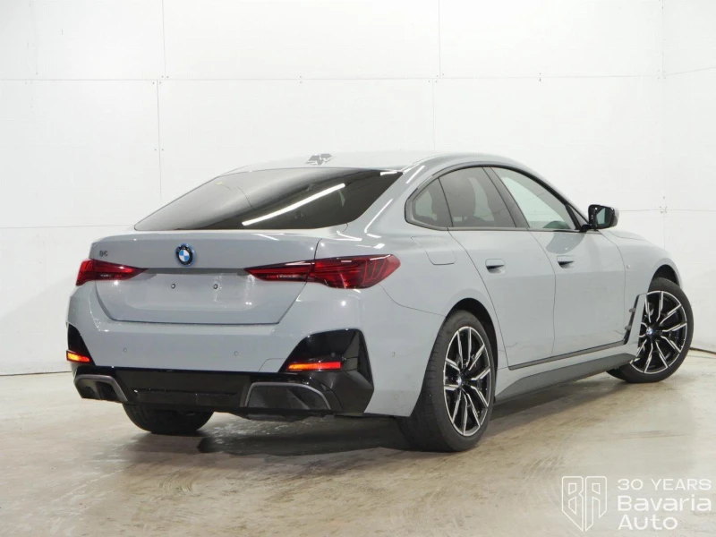 BMW i4 40 eDrive M Sport Paket, снимка 3 - Автомобили и джипове - 52834209
