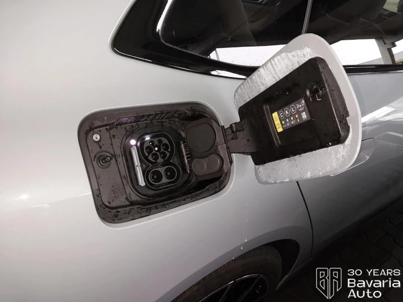 BMW i4 40 eDrive M Sport Paket, снимка 14 - Автомобили и джипове - 52834209