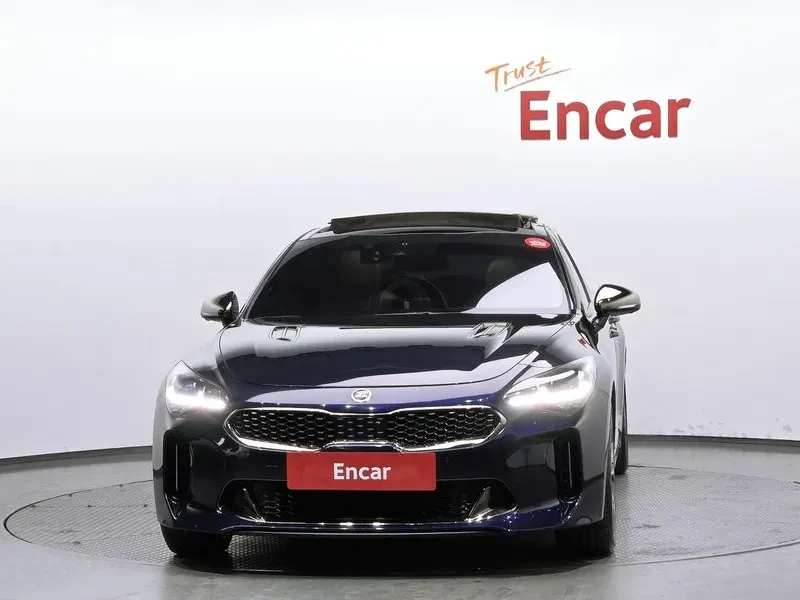 Kia Stinger 3.3 2WD GT - САМО 30% АВАНС , снимка 3 - Автомобили и джипове - 55998799