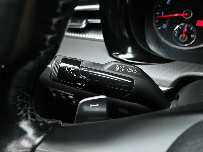 Kia K5 2.0 Prestige, снимка 17 - Автомобили и джипове - 56382340