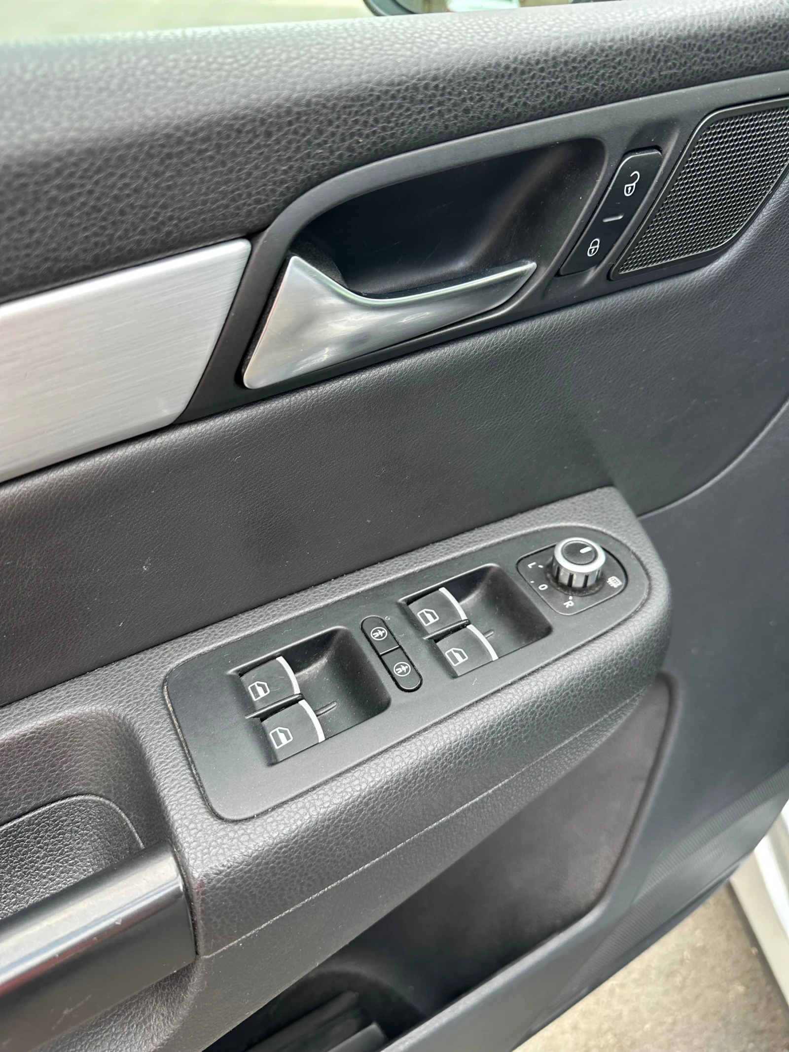 VW Sharan 2.0 TDI - изображение 7