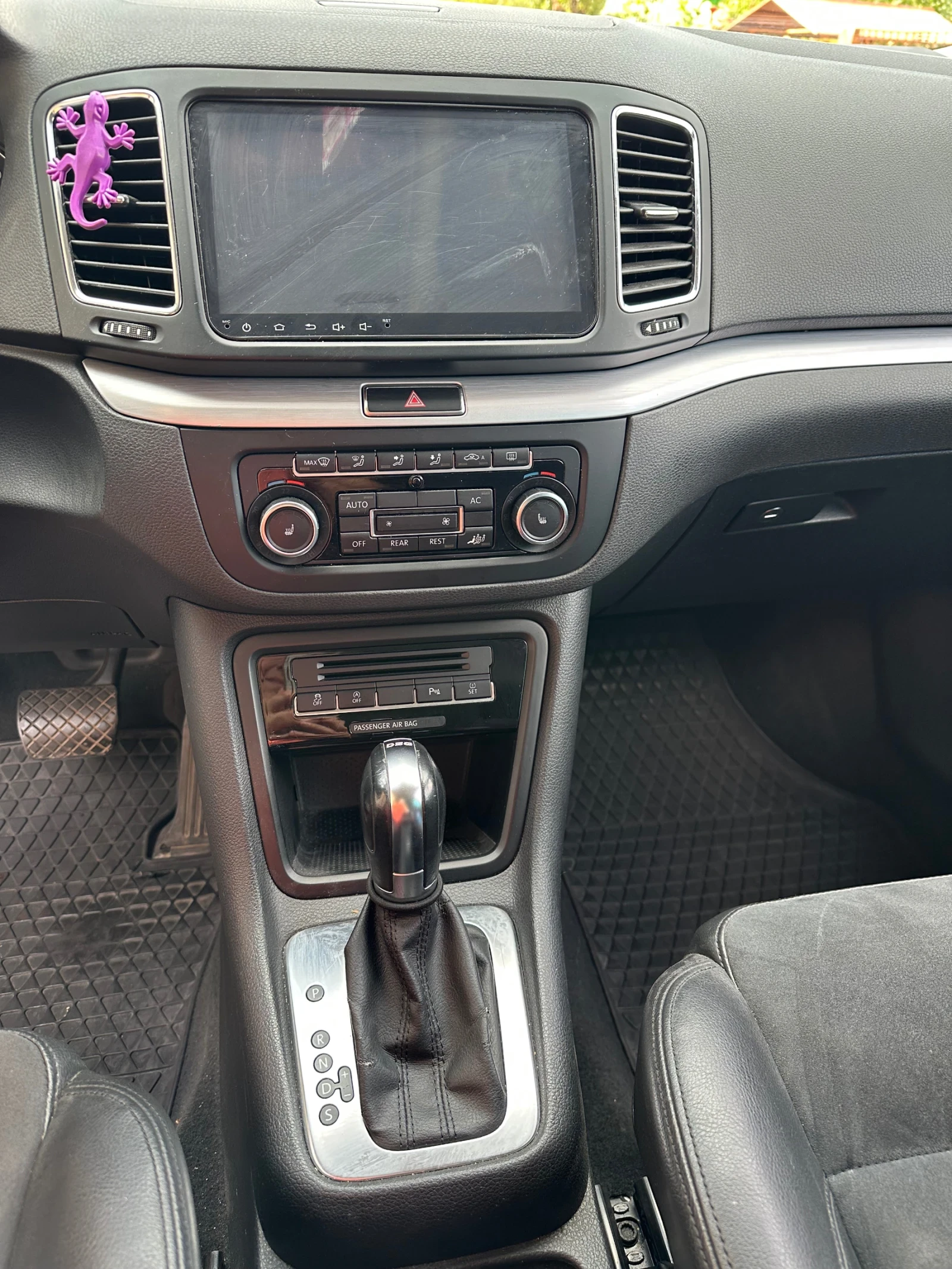 VW Sharan 2.0 TDI - изображение 5