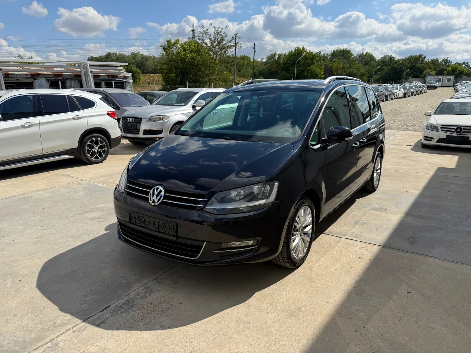 VW Sharan 2.0tdi 140k.c* DSG* Panorama* Highline* Navi* UNIK - изображение 2