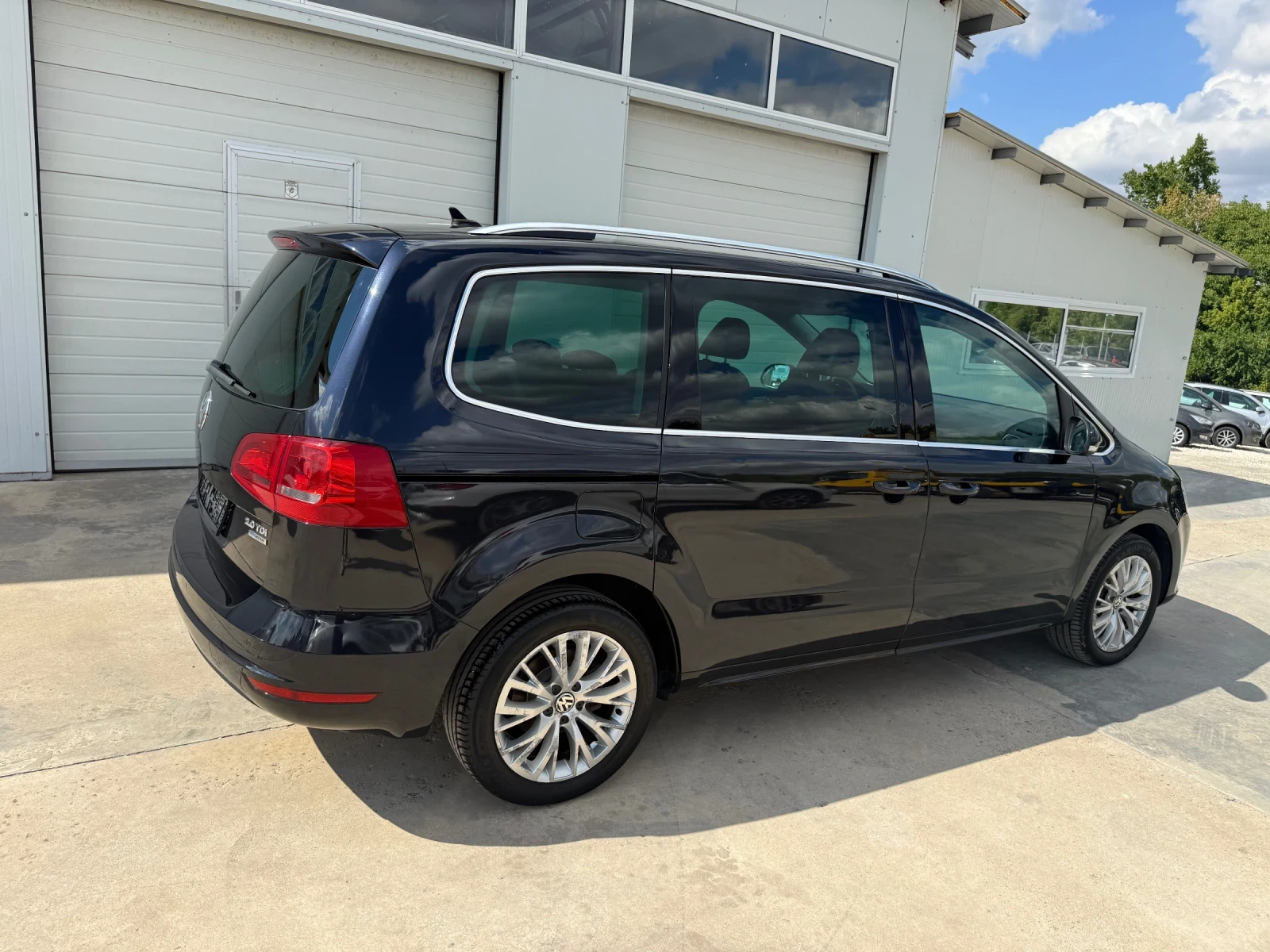 VW Sharan 2.0tdi 140k.c* DSG* Panorama* Highline* Navi* UNIK | Mobile.bg   14