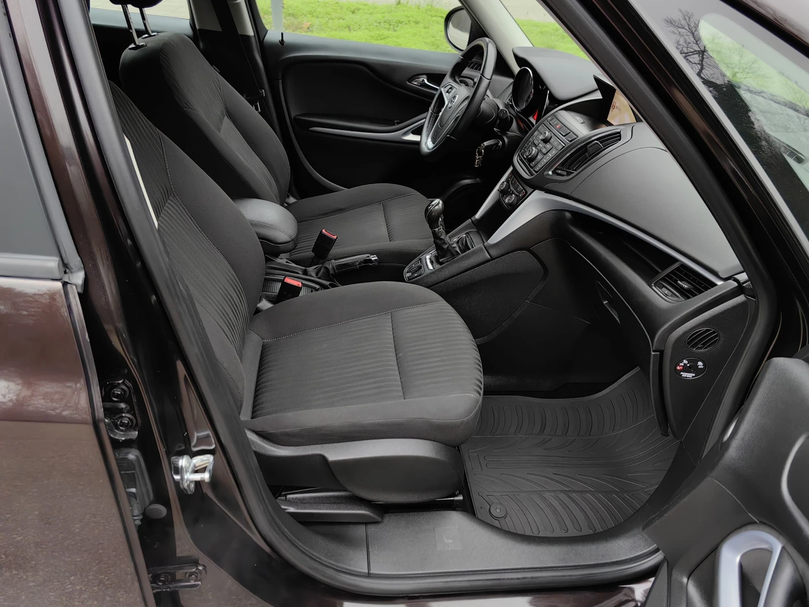 Opel Zafira 100км/7лв/7места/1.6i-metan  - изображение 10