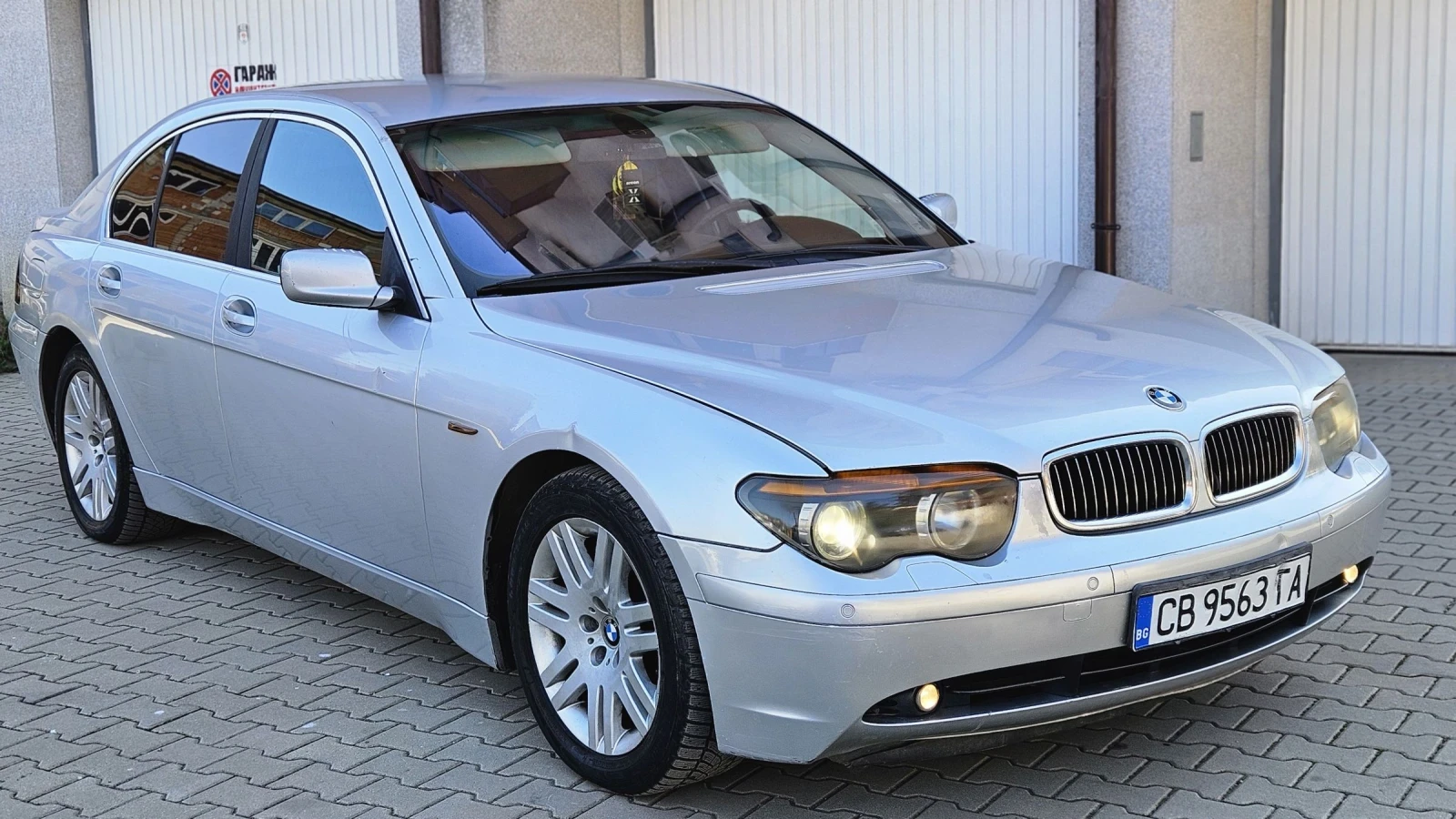 BMW 730