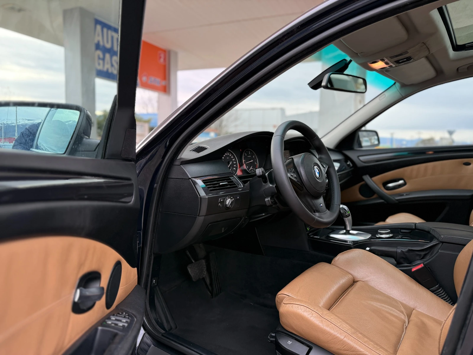 BMW 525 Recaro/Panorama, снимка 7 - Автомобили и джипове - 53865336