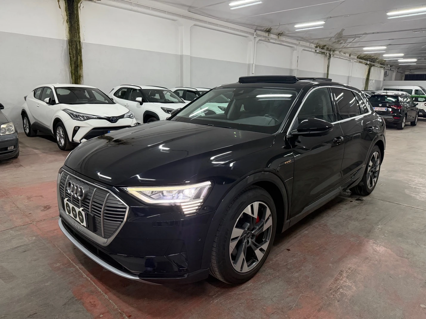 Audi E-Tron 50 Business- QUATTRO, снимка 2 - Автомобили и джипове - 54026811