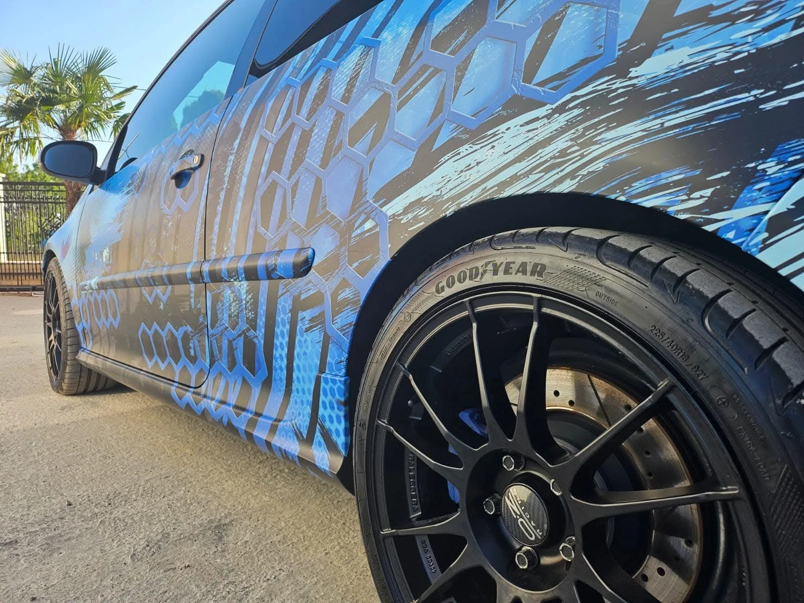 VW Golf R32 Turbo, снимка 5 - Автомобили и джипове - 54737732