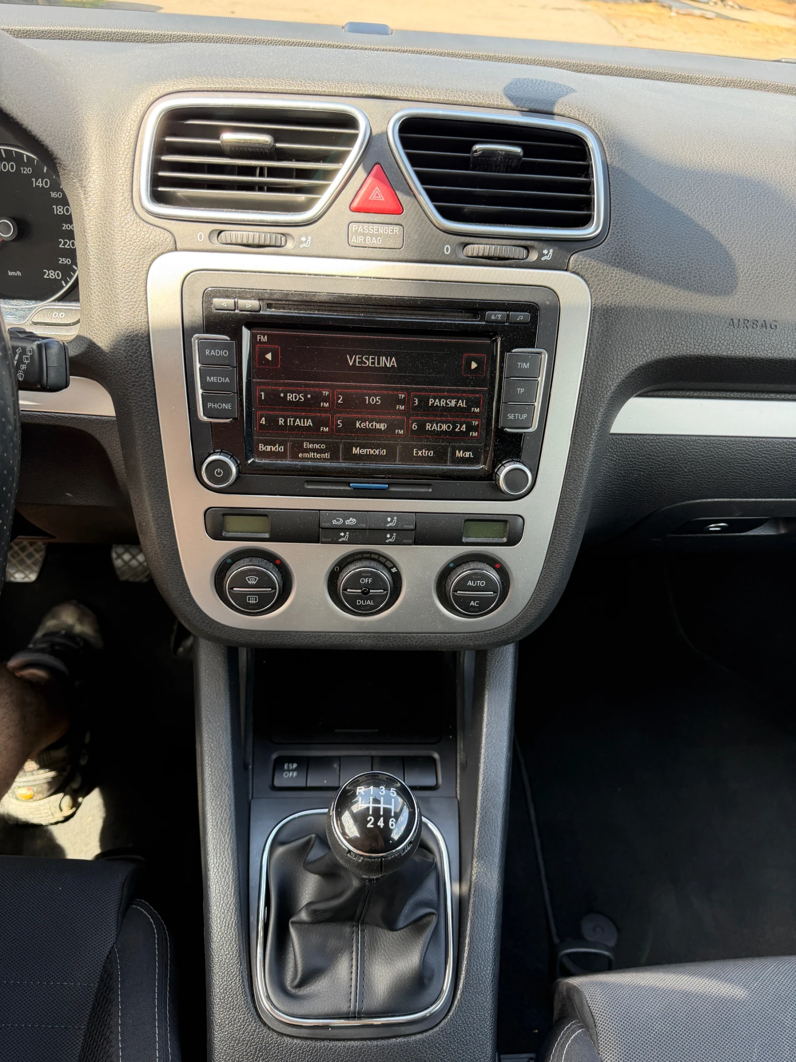 VW Scirocco 2.0tdi мултимедия* рекаро* , снимка 14 - Автомобили и джипове - 54795821