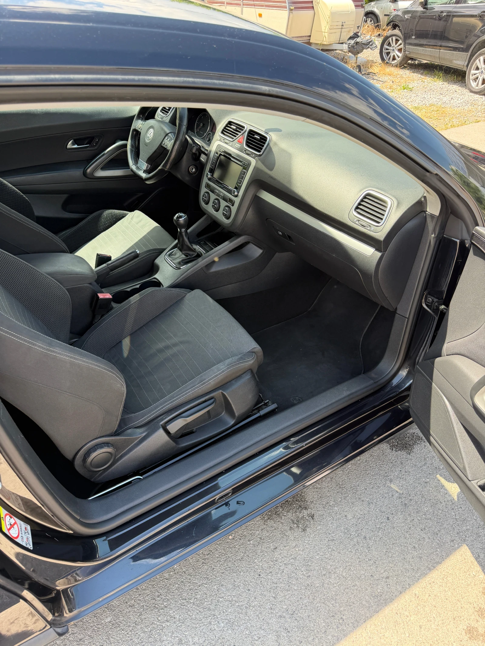 VW Scirocco 2.0tdi мултимедия* рекаро* , снимка 11 - Автомобили и джипове - 54795821