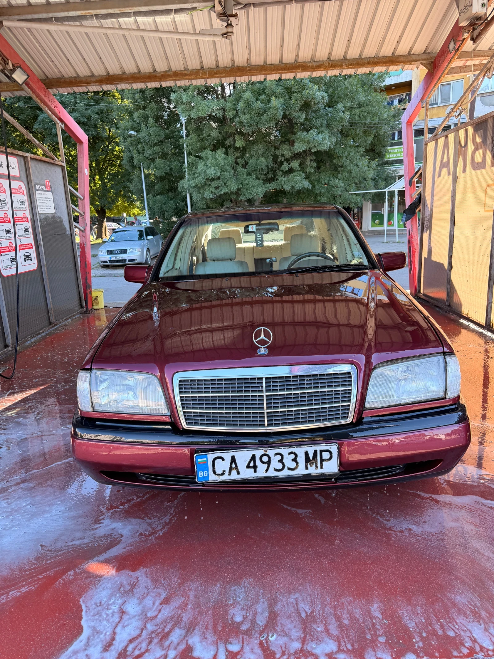 Mercedes-Benz C 220, снимка 2 - Автомобили и джипове - 54959825