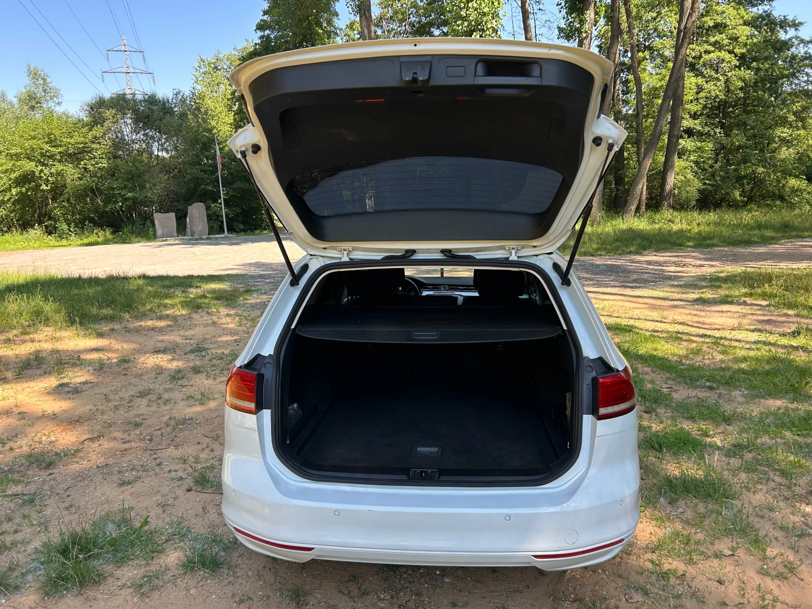 VW Passat 2.0TDI DSJ Evro6b, снимка 14 - Автомобили и джипове - 54987094