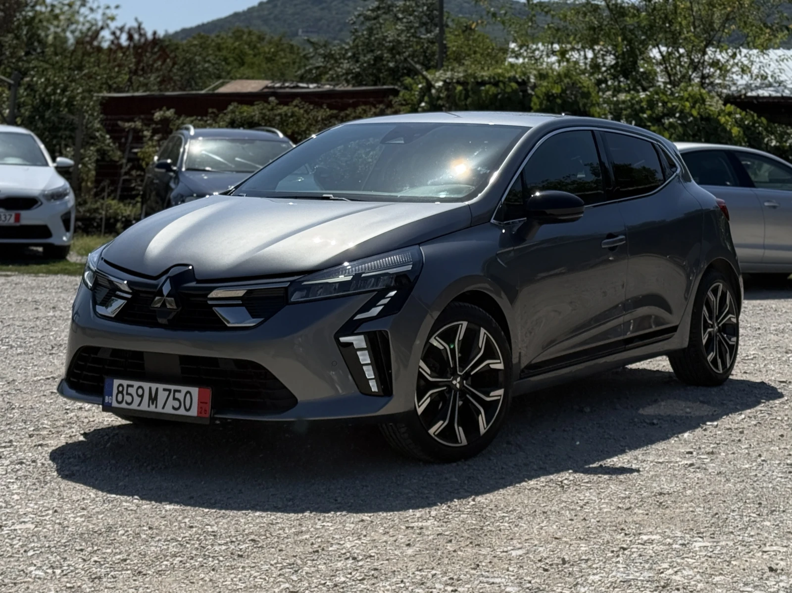 Mitsubishi Colt 1.0I * НОВ АВТОМОБИЛ* ДОКАЗУЕМИ КИЛОМЕТРИ* , снимка 2 - Автомобили и джипове - 55901679