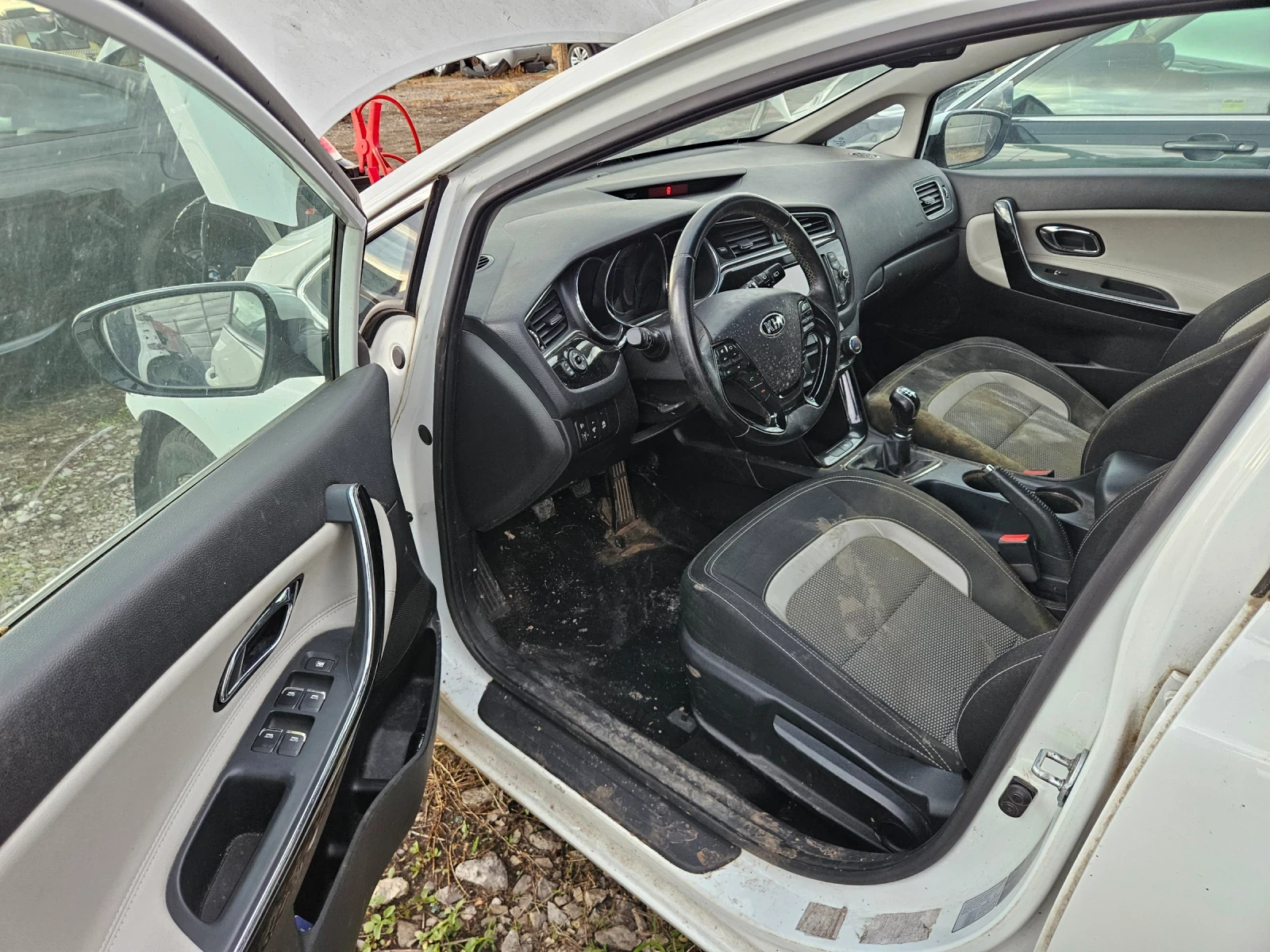 Kia Ceed 1.0 T-GDI, снимка 6 - Автомобили и джипове - 55946970