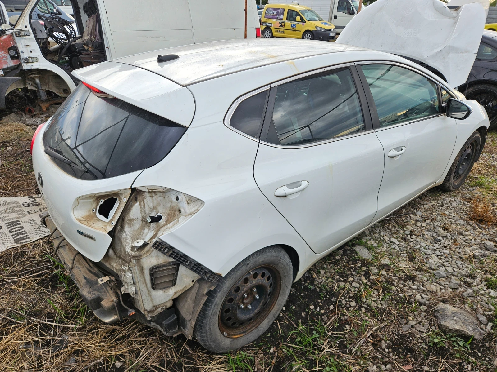 Kia Ceed 1.0 T-GDI, снимка 3 - Автомобили и джипове - 55946970