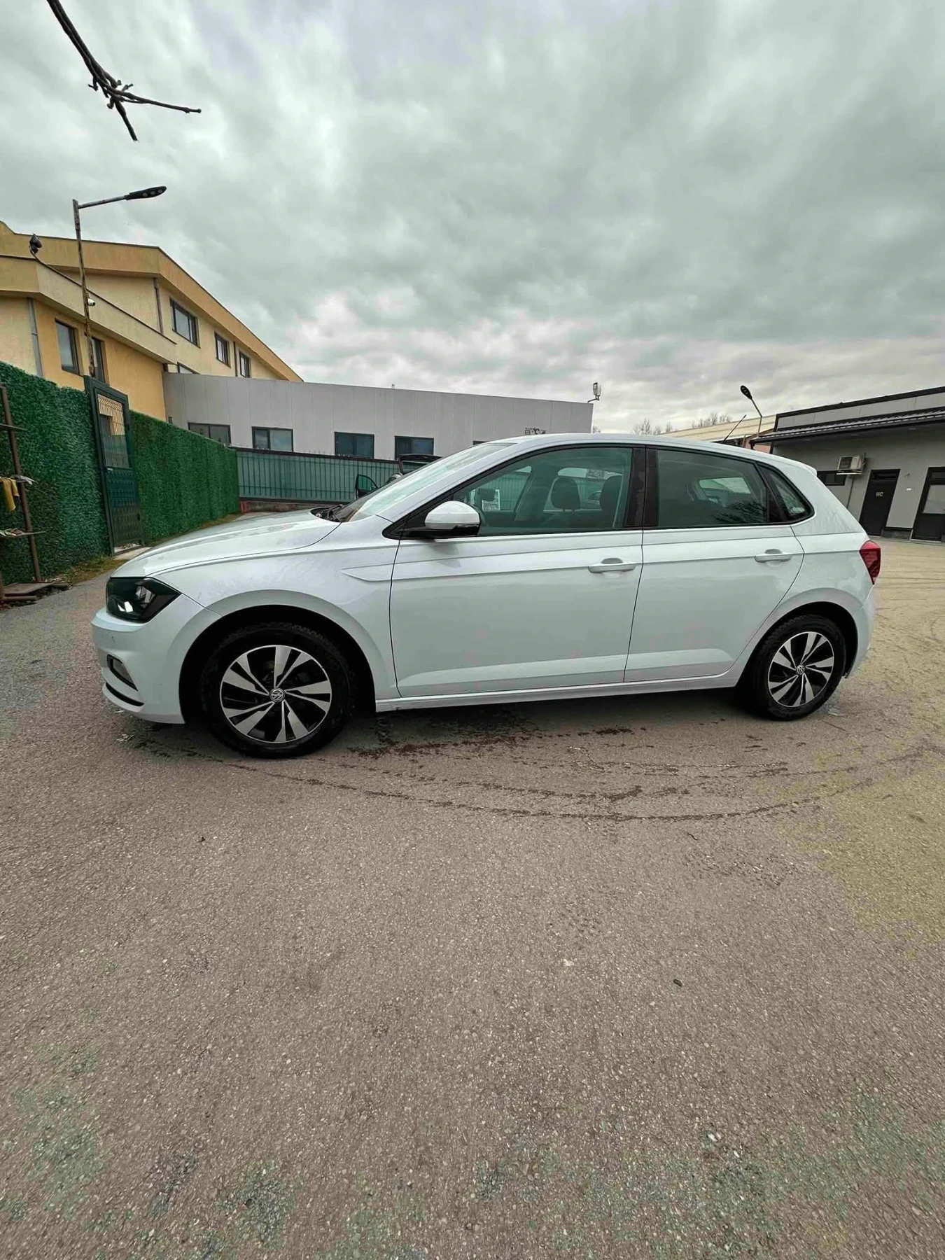 VW Polo, снимка 3 - Автомобили и джипове - 55994379