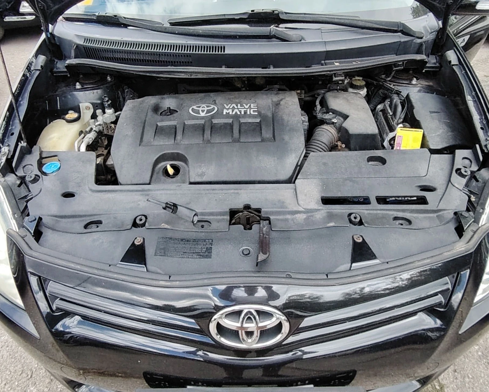 Toyota Auris 1.6vvti/SOLL, снимка 7 - Автомобили и джипове - 56185700