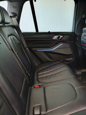 BMW X5 xDrive40i (G05) M-Pack| BLACK SHADOW| Sky Lounge |, снимка 12