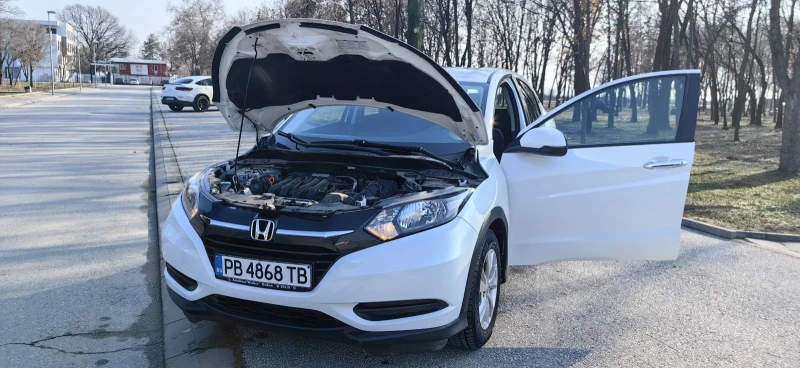 Honda Hr-v 1.5i , снимка 15 - Автомобили и джипове - 48509499