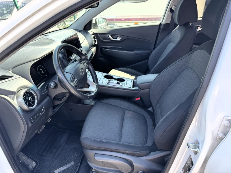Hyundai Kona EV Trend, снимка 11 - Автомобили и джипове - 52678422