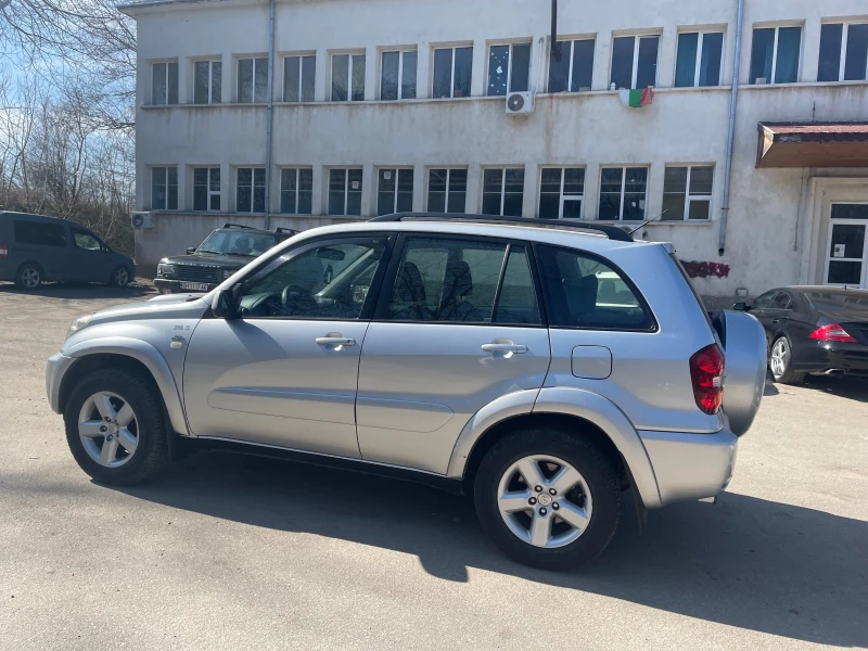 Toyota Rav4, снимка 1 - Автомобили и джипове - 49425769