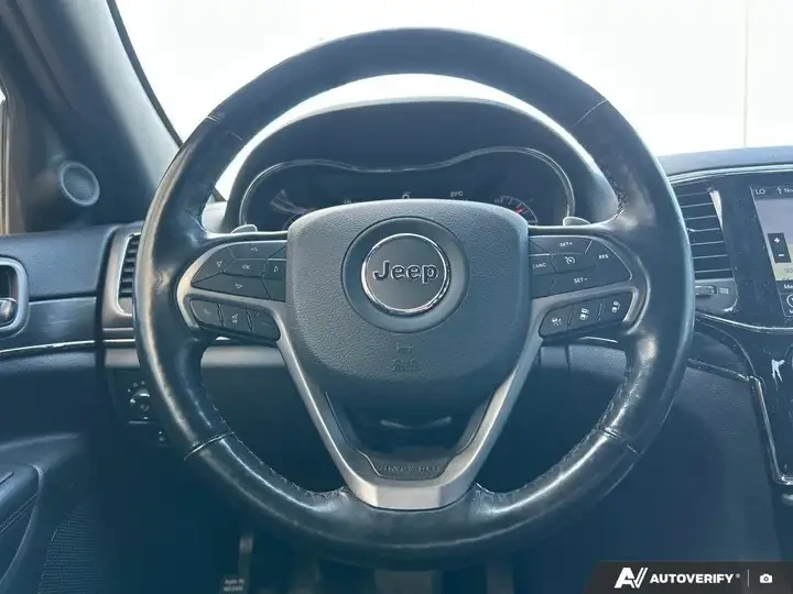 Jeep Grand cherokee Limited X 4x4 * 2 КЛЮЧА * CARFAX, снимка 14 - Автомобили и джипове - 54840523