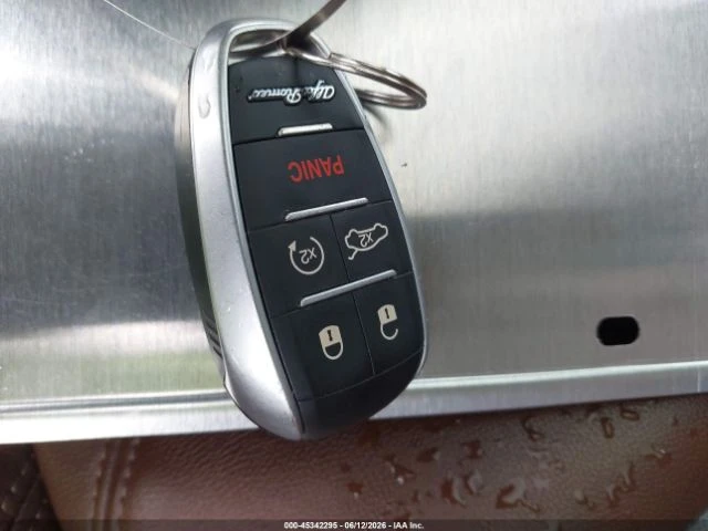 Alfa Romeo Stelvio Ti AWD* PANORAMA* KEYLESS* ПОДГРЕВ* КАМЕРА* ПАМЕТ*, снимка 13 - Автомобили и джипове - 55684945