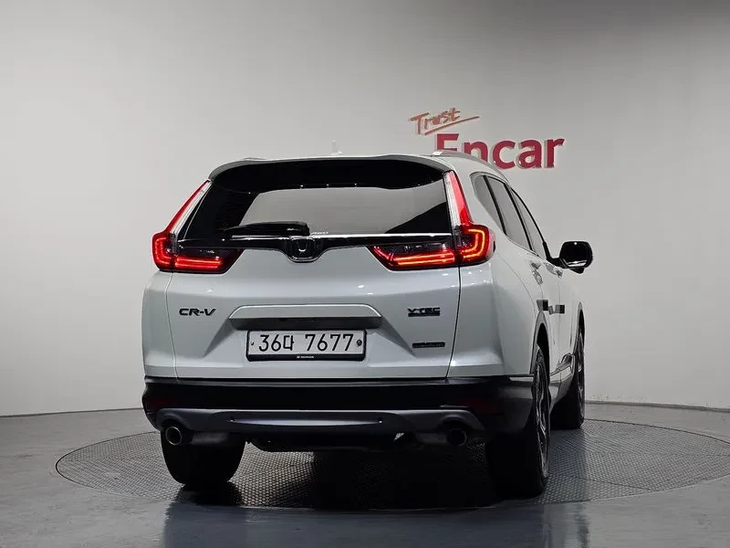 Honda Cr-v 1.5 TOURING 4WD, снимка 4 - Автомобили и джипове - 56303959