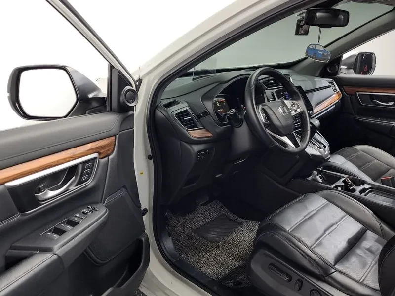 Honda Cr-v 1.5 TOURING 4WD, снимка 10 - Автомобили и джипове - 56303959