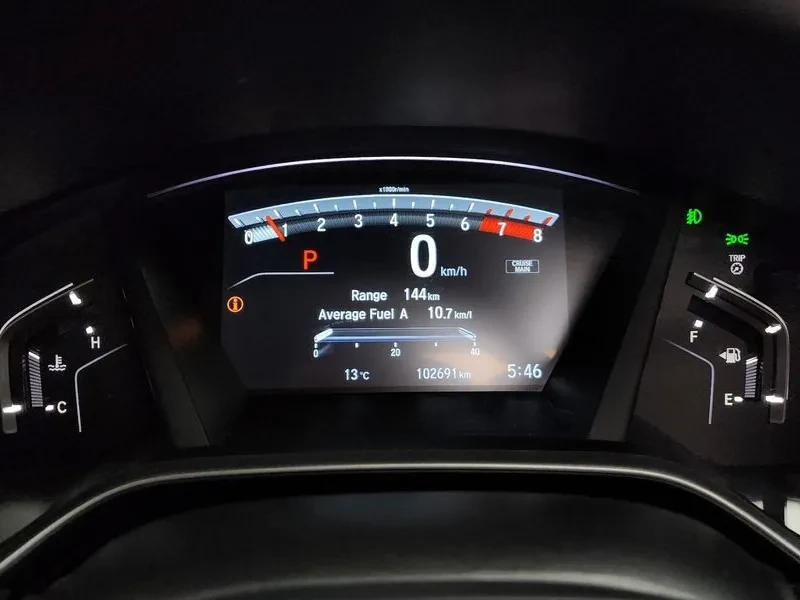 Honda Cr-v 1.5 TOURING 4WD, снимка 8 - Автомобили и джипове - 56303959