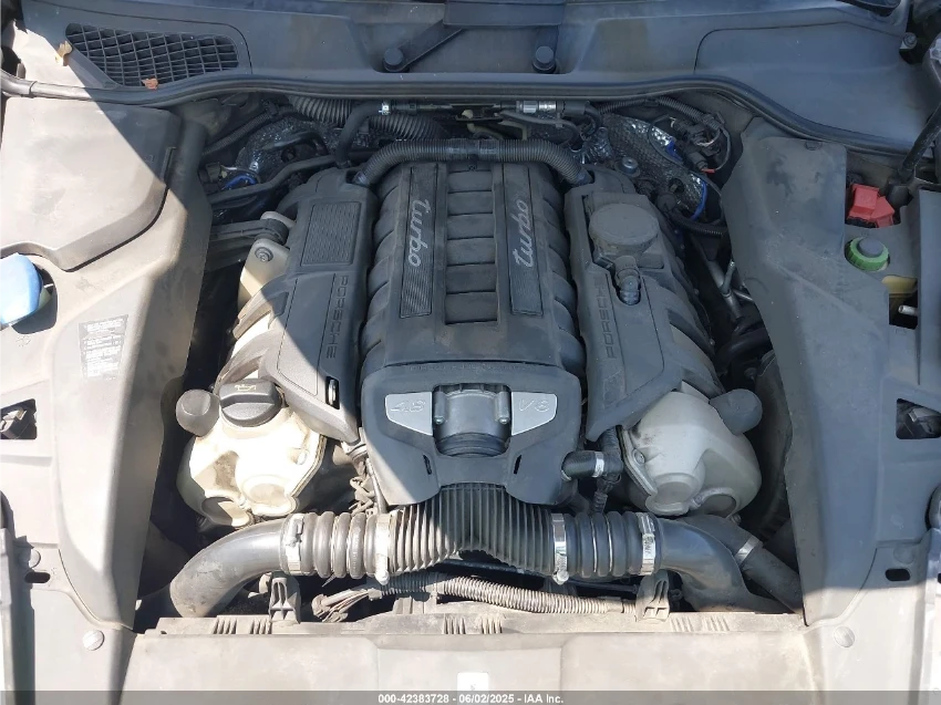 Porsche Cayenne TURBO* AWD* КЛИП НА ДВИГАТЕЛЯ - изображение 10