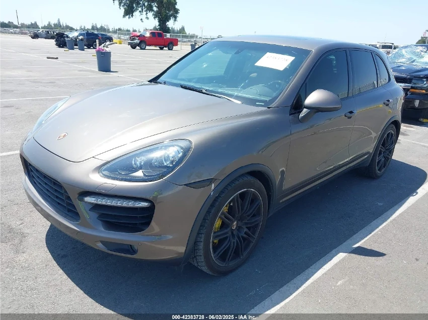 Porsche Cayenne TURBO* AWD* КЛИП НА ДВИГАТЕЛЯ - изображение 3