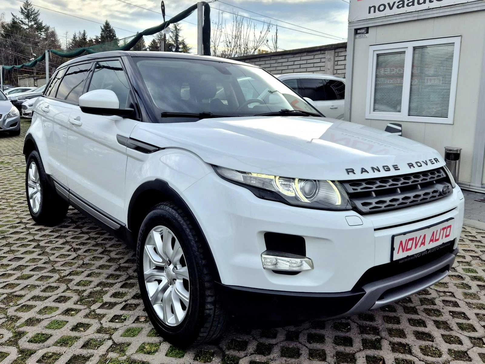 Land Rover Range Rover Evoque 2.2D-173.000км-СУПЕР СЪСТОЯНИЕ - изображение 5