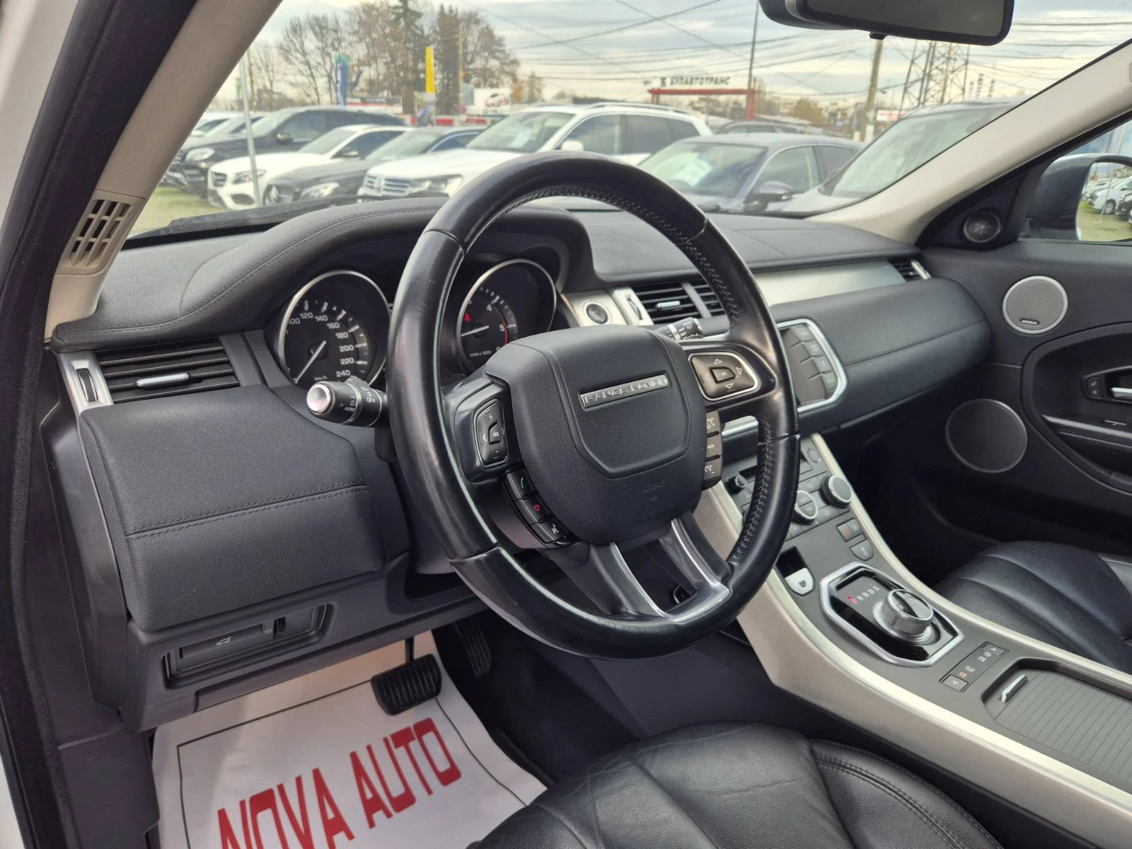 Land Rover Range Rover Evoque 2.2D-173.000км-СУПЕР СЪСТОЯНИЕ - изображение 8