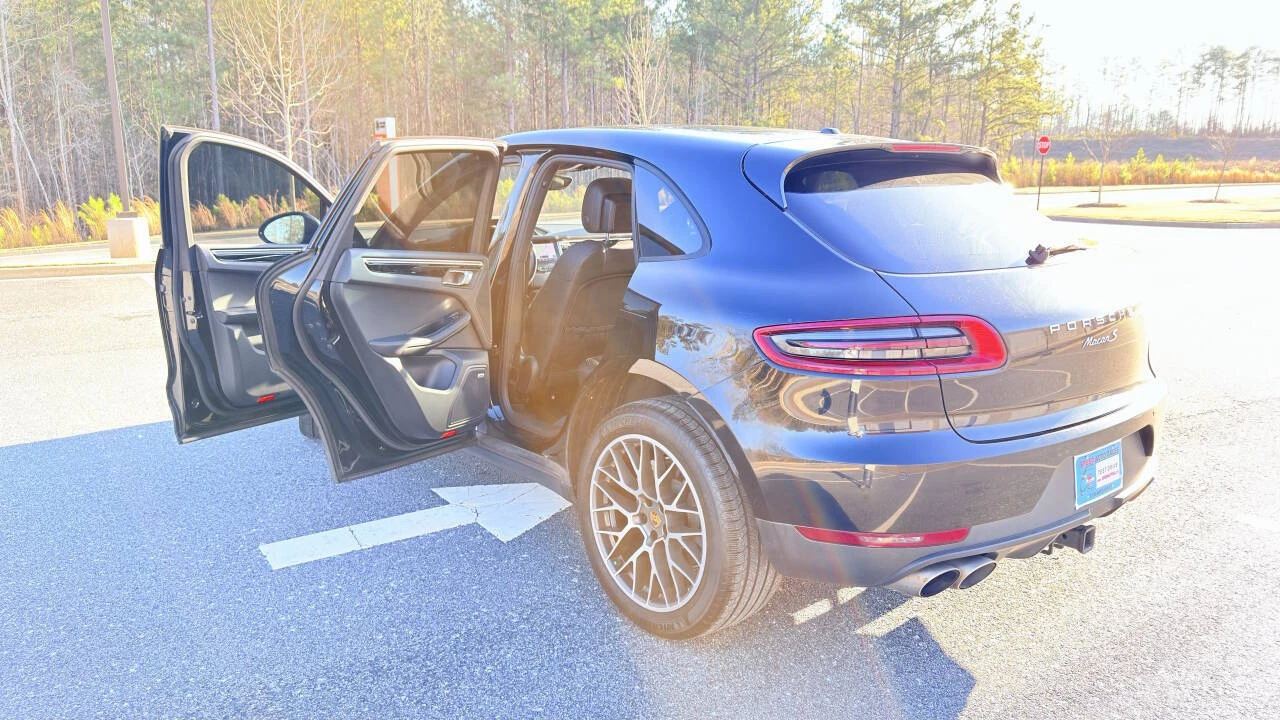 Porsche Macan S* PDK* ПОДГРЕВ* КАМЕРА* КЕЙЛЕС* LANE* ASSIST, снимка 2 - Автомобили и джипове - 53801493