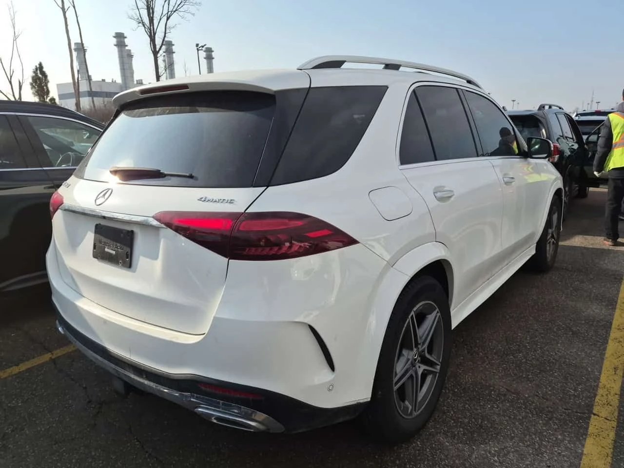 Mercedes-Benz GLE 350 /DISTRONIC/BURMESTER/360/PANO, снимка 3 - Автомобили и джипове - 53957609