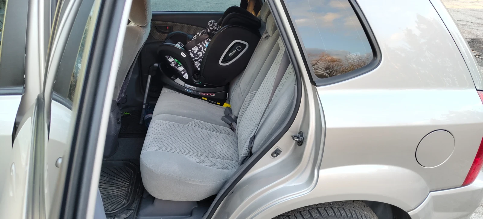 Hyundai Tucson 2.0 benzin-gaz 4х4, снимка 13 - Автомобили и джипове - 54102383